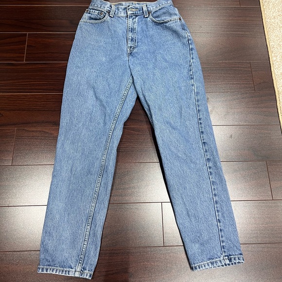 *SOLD!!* SIZE 24/25 (US4) VINTAGE LEVI’S TAPERED 550 JEANS BLUE INDIGO - Picture 2 of 4